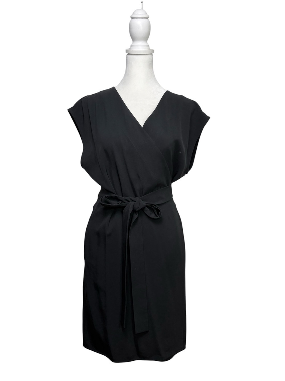 EVERLANE go weave wrap dress v neck pockets sleeveless knee length minimalist 6